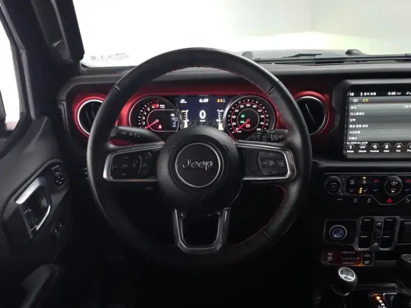 2022 Jeep Wrangler с пробегом 26 037 км