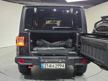 2022 Jeep Wrangler с пробегом 26 037 км
