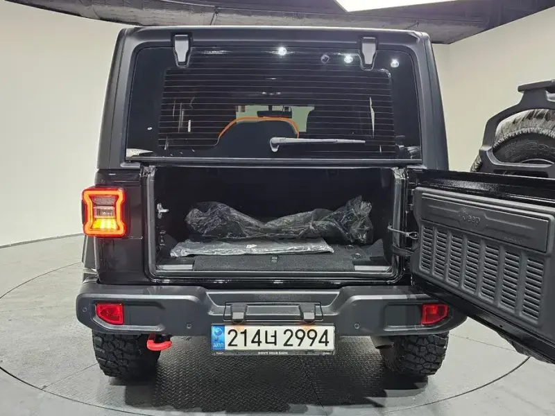2022 Jeep Wrangler с пробегом 26 037 км