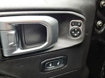 2022 Jeep Wrangler с пробегом 67 521 км