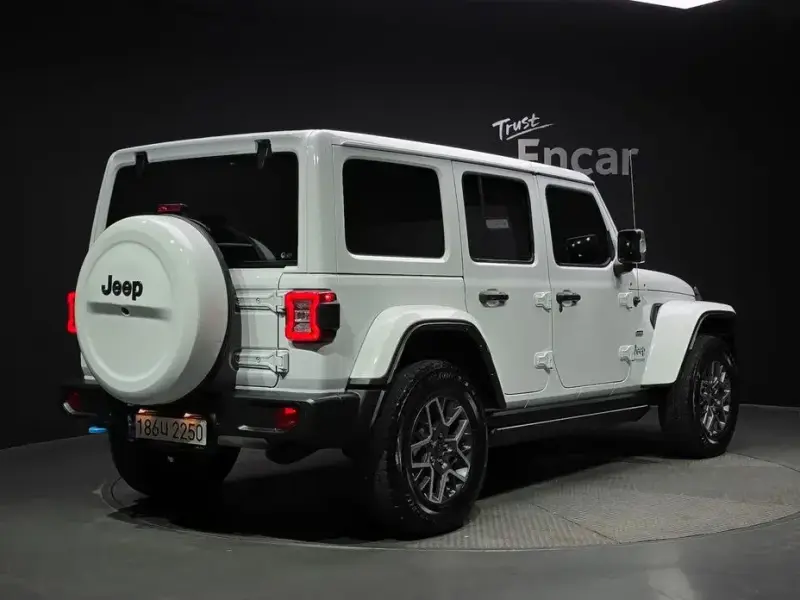 2022 Jeep Wrangler с пробегом 71 970 км