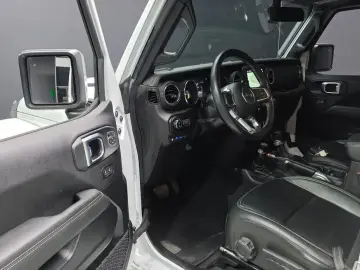 2022 Jeep Wrangler с пробегом 71 970 км