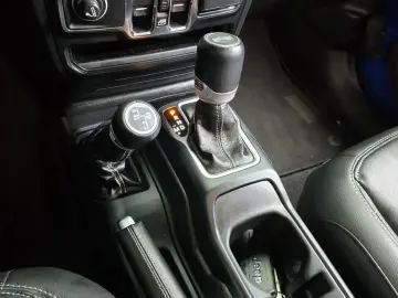 2022 Jeep Wrangler с пробегом 46 878 км