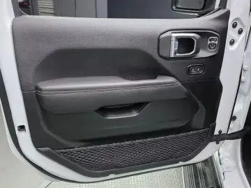 2022 Jeep Wrangler с пробегом 71 970 км