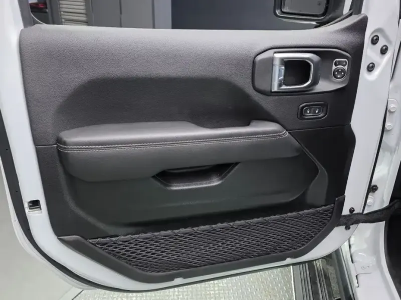 2022 Jeep Wrangler с пробегом 71 970 км