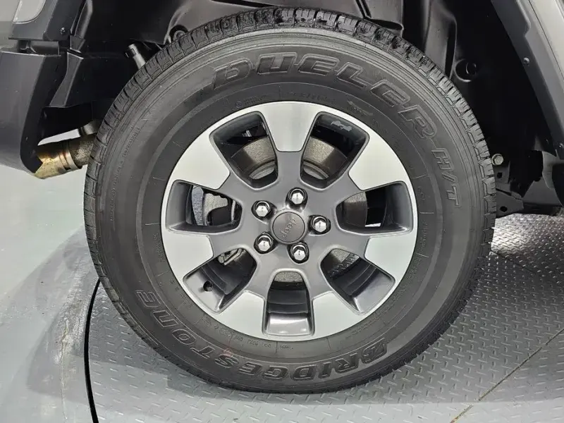 2022 Jeep Wrangler с пробегом 49 881 км