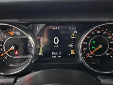 2022 Jeep Wrangler с пробегом 49 881 км