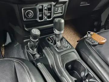 2022 Jeep Wrangler с пробегом 49 881 км