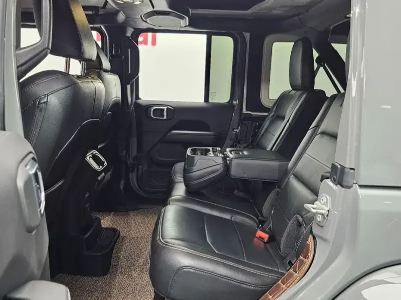 2022 Jeep Wrangler с пробегом 49 881 км