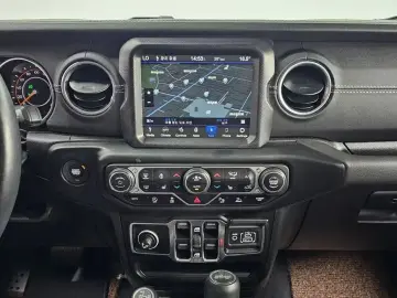 2022 Jeep Wrangler с пробегом 49 881 км