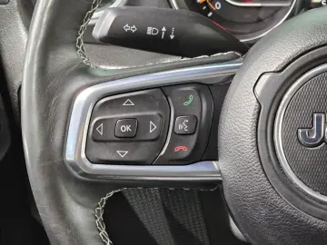 2022 Jeep Wrangler с пробегом 49 881 км