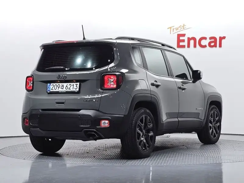 2022 Jeep Renegade с пробегом 27 574 км