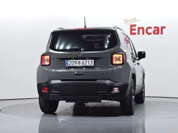 2022 Jeep Renegade с пробегом 27 574 км