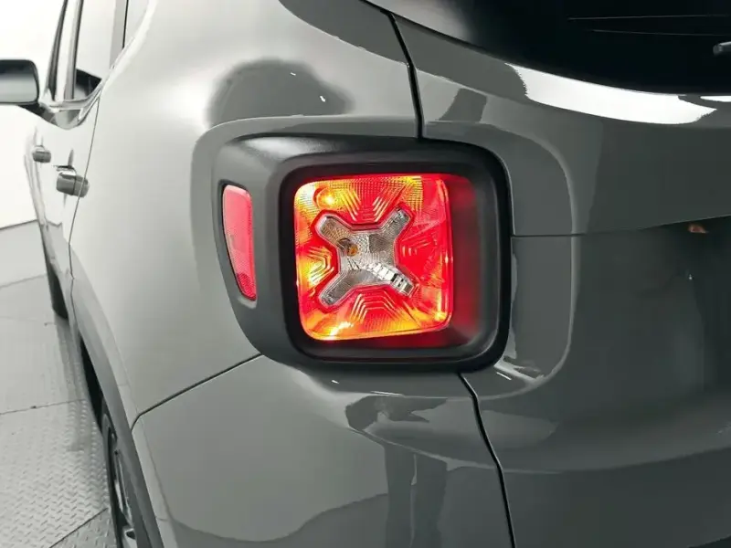 2022 Jeep Renegade с пробегом 27 574 км