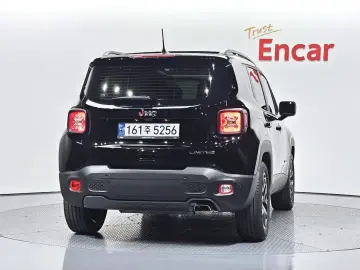 2022 Jeep Renegade с пробегом 13 292 км