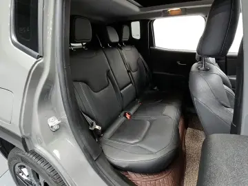 2022 Jeep Renegade с пробегом 27 574 км