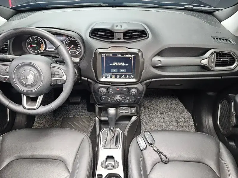 2022 Jeep Renegade с пробегом 13 292 км