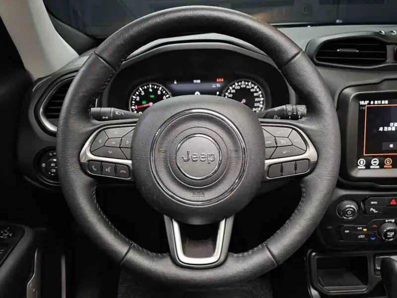 2022 Jeep Renegade с пробегом 13 292 км