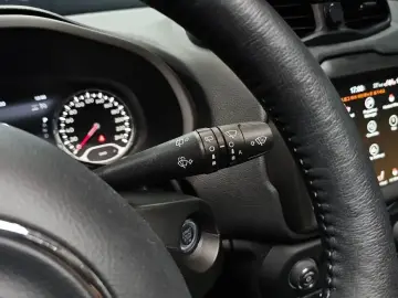 2022 Jeep Renegade с пробегом 13 292 км