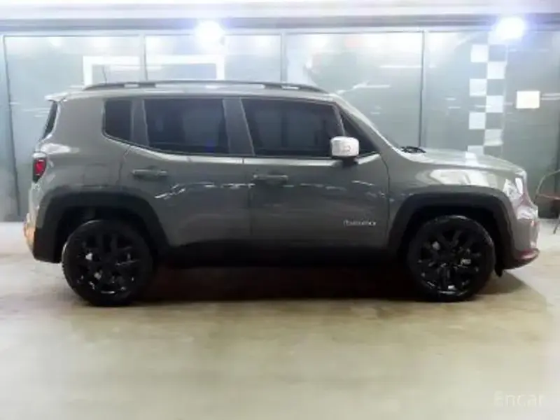 2022 Jeep Renegade с пробегом 28 900 км