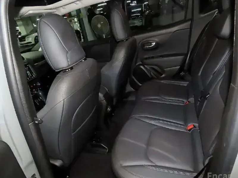 2022 Jeep Renegade с пробегом 28 900 км