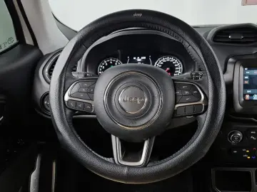 2022 Jeep Renegade с пробегом 13 526 км
