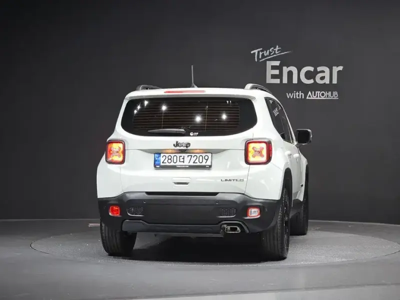 2022 Jeep Renegade с пробегом 10 662 км