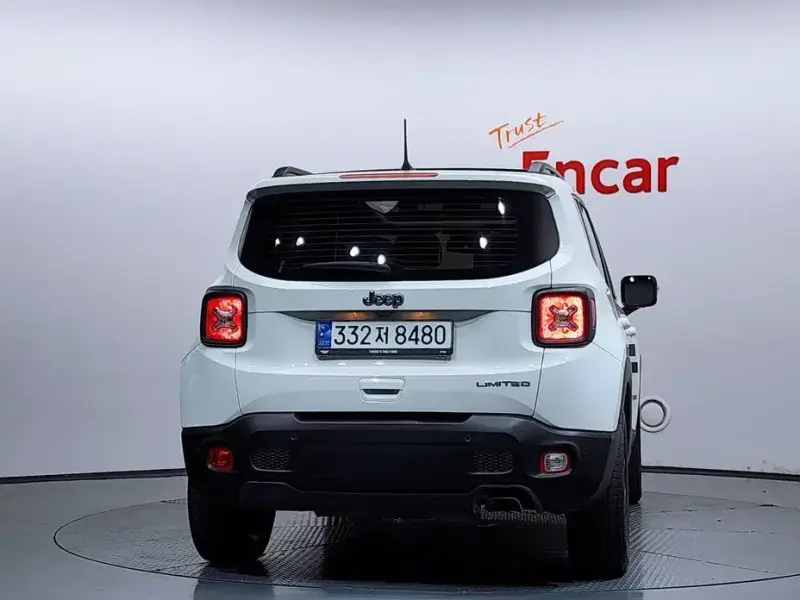 2022 Jeep Renegade с пробегом 21 649 км
