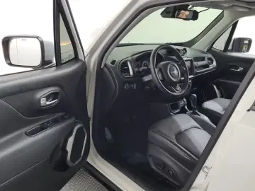 2022 Jeep Renegade с пробегом 21 649 км