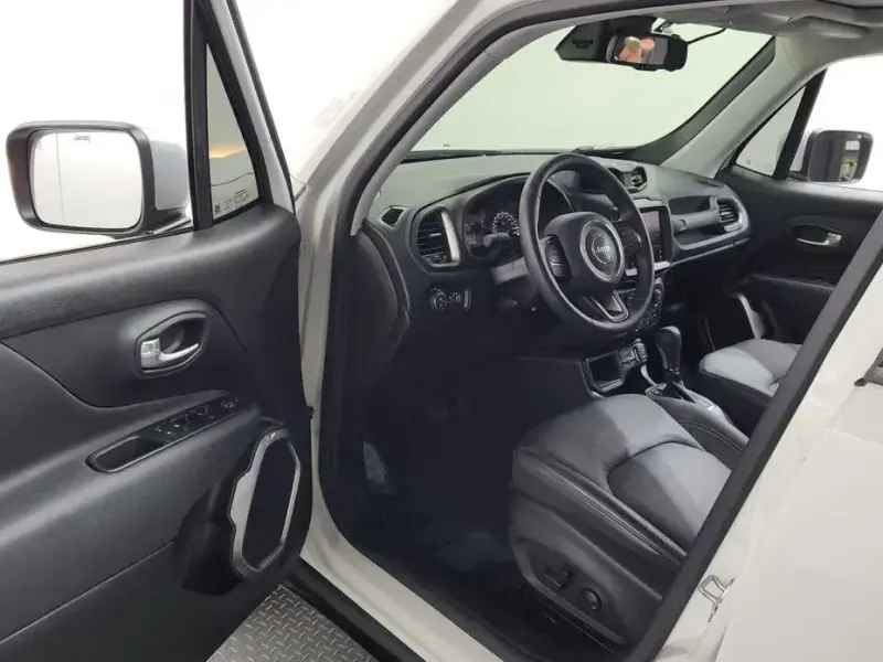 2022 Jeep Renegade с пробегом 21 649 км