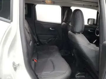 2022 Jeep Renegade с пробегом 21 649 км
