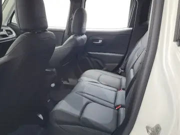 2022 Jeep Renegade с пробегом 21 649 км