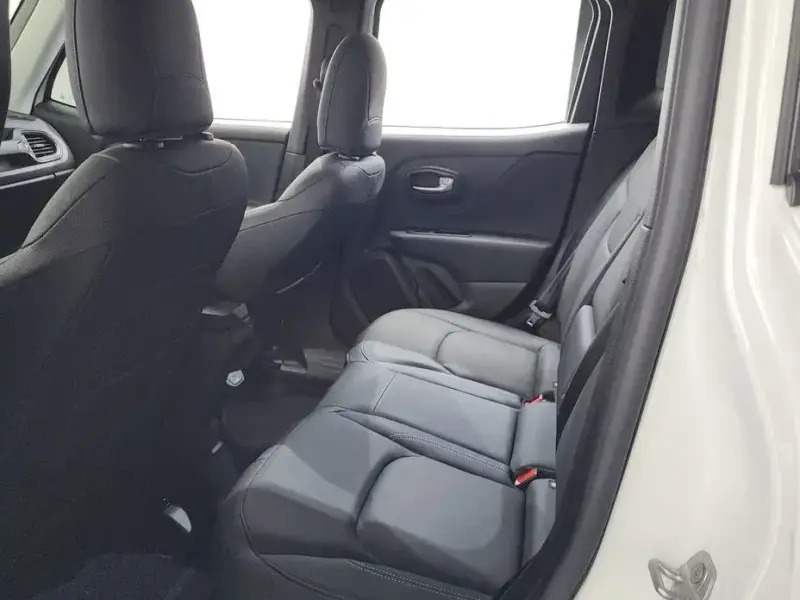 2022 Jeep Renegade с пробегом 21 649 км