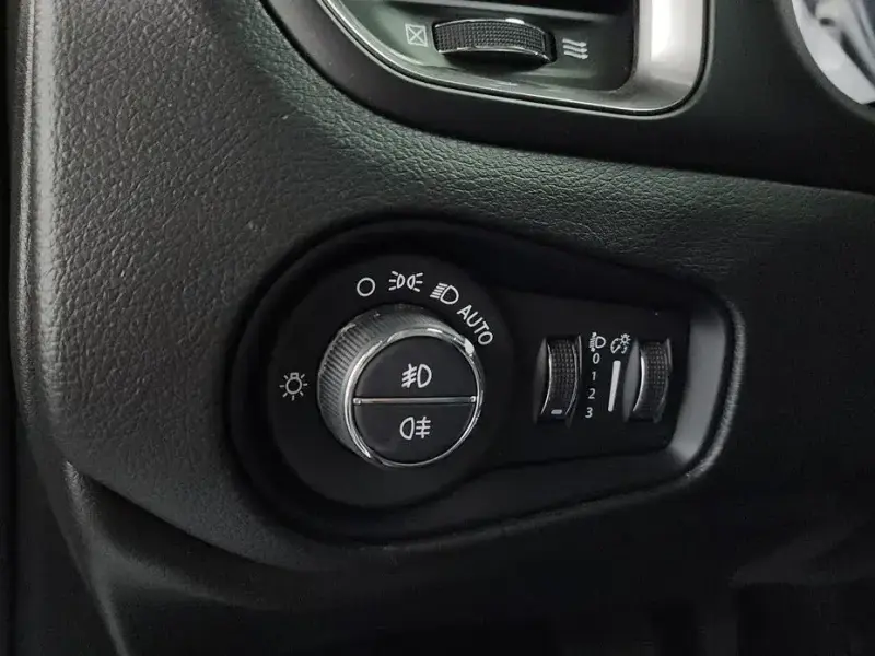 2022 Jeep Renegade с пробегом 21 649 км