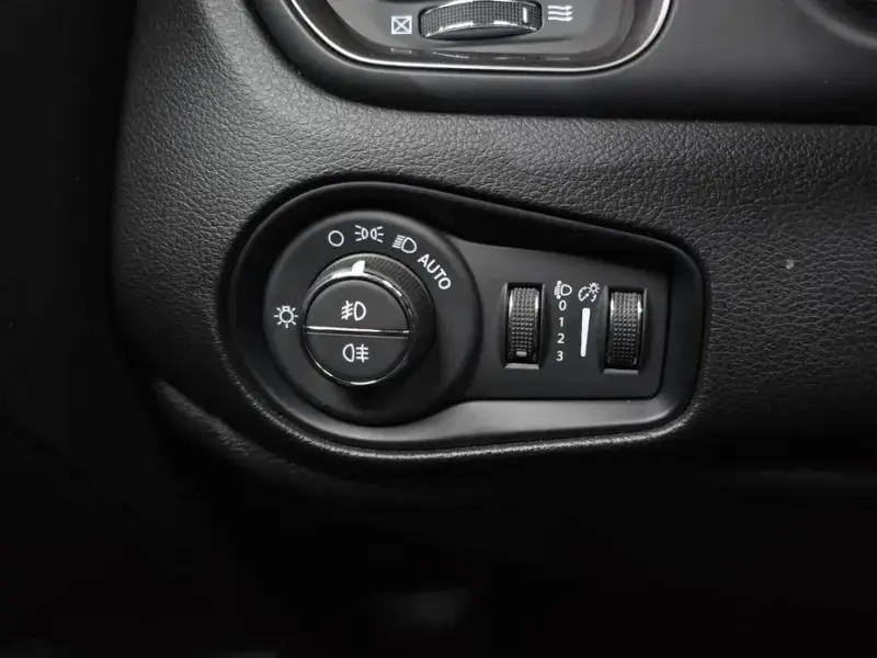 2022 Jeep Renegade с пробегом 18 704 км