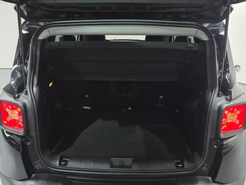 2022 Jeep Renegade с пробегом 18 704 км