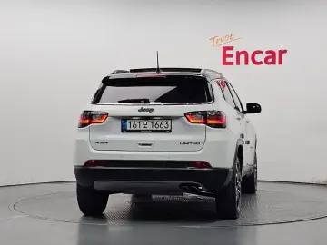 2022 Jeep Compass с пробегом 26 565 км
