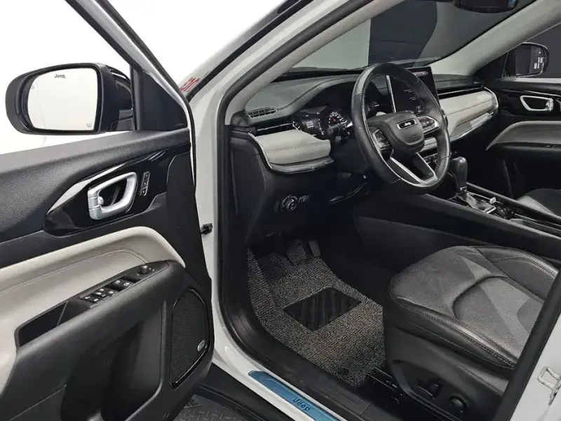 2022 Jeep Compass с пробегом 26 565 км