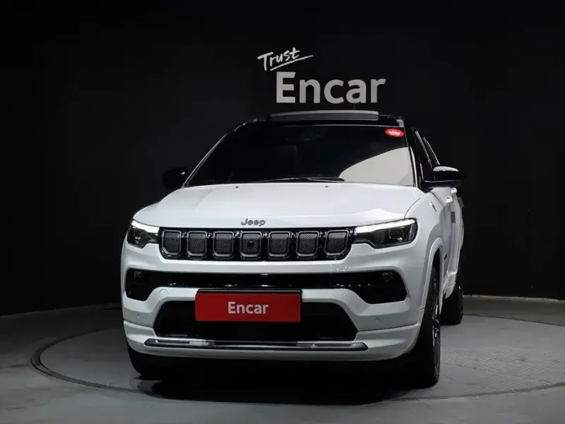 2022 Jeep Compass с пробегом 19 724 км