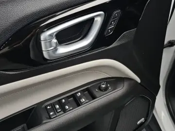 2022 Jeep Compass с пробегом 26 565 км