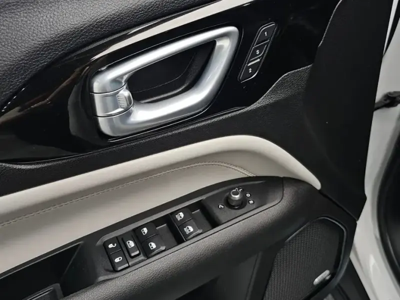 2022 Jeep Compass с пробегом 26 565 км