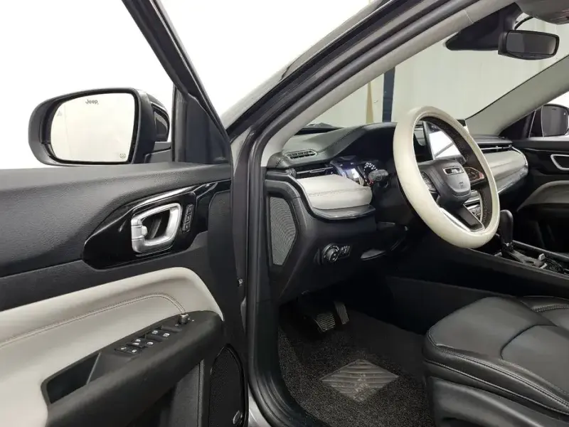 2022 Jeep Compass с пробегом 22 111 км