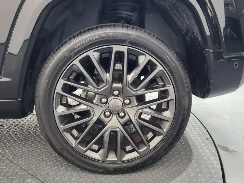 2022 Jeep Compass с пробегом 29 367 км