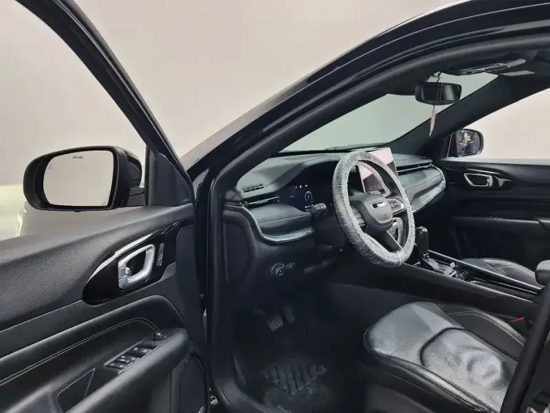 2022 Jeep Compass с пробегом 29 367 км