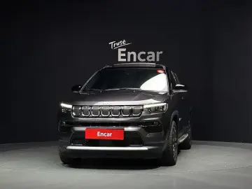 2022 Jeep Compass с пробегом 32 499 км