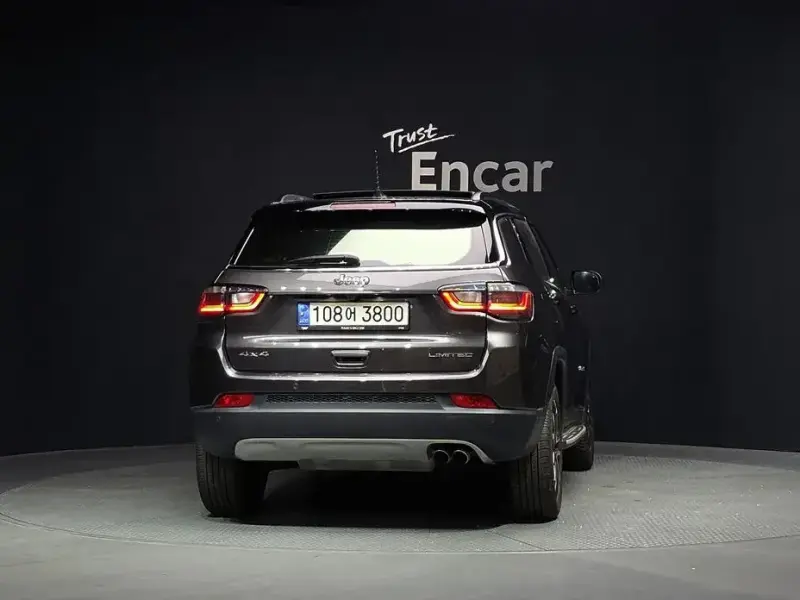 2022 Jeep Compass с пробегом 32 499 км