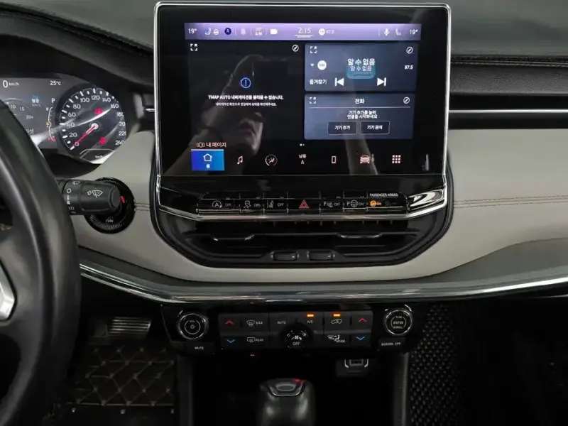 2022 Jeep Compass с пробегом 32 499 км
