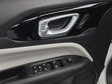 2022 Jeep Compass с пробегом 38 020 км