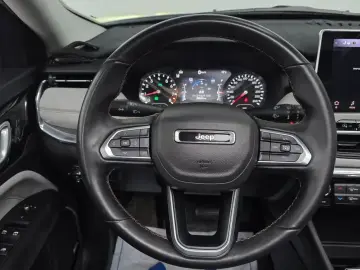 2022 Jeep Compass с пробегом 38 020 км