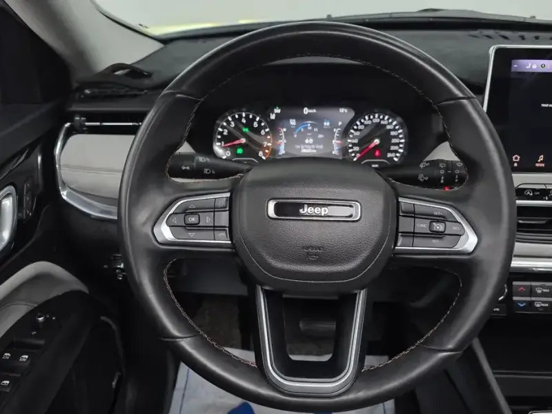 2022 Jeep Compass с пробегом 38 020 км